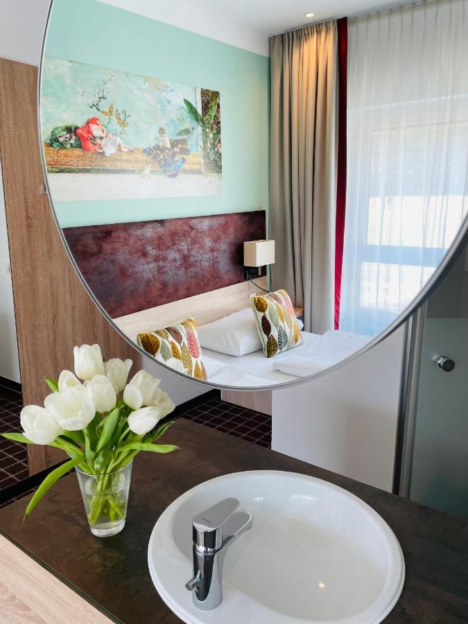 Business Class Hotel エーバースベルク エクステリア 写真