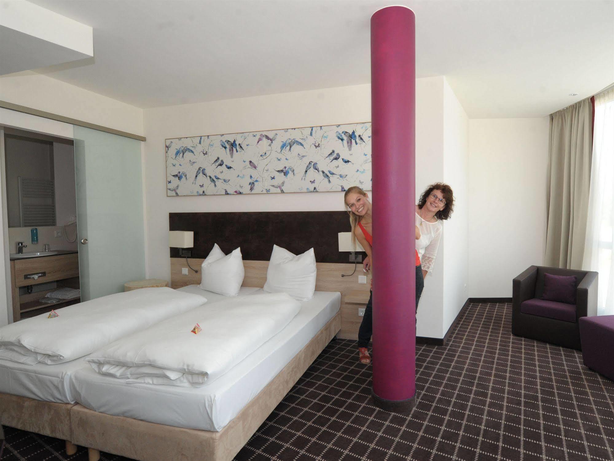 Business Class Hotel エーバースベルク エクステリア 写真
