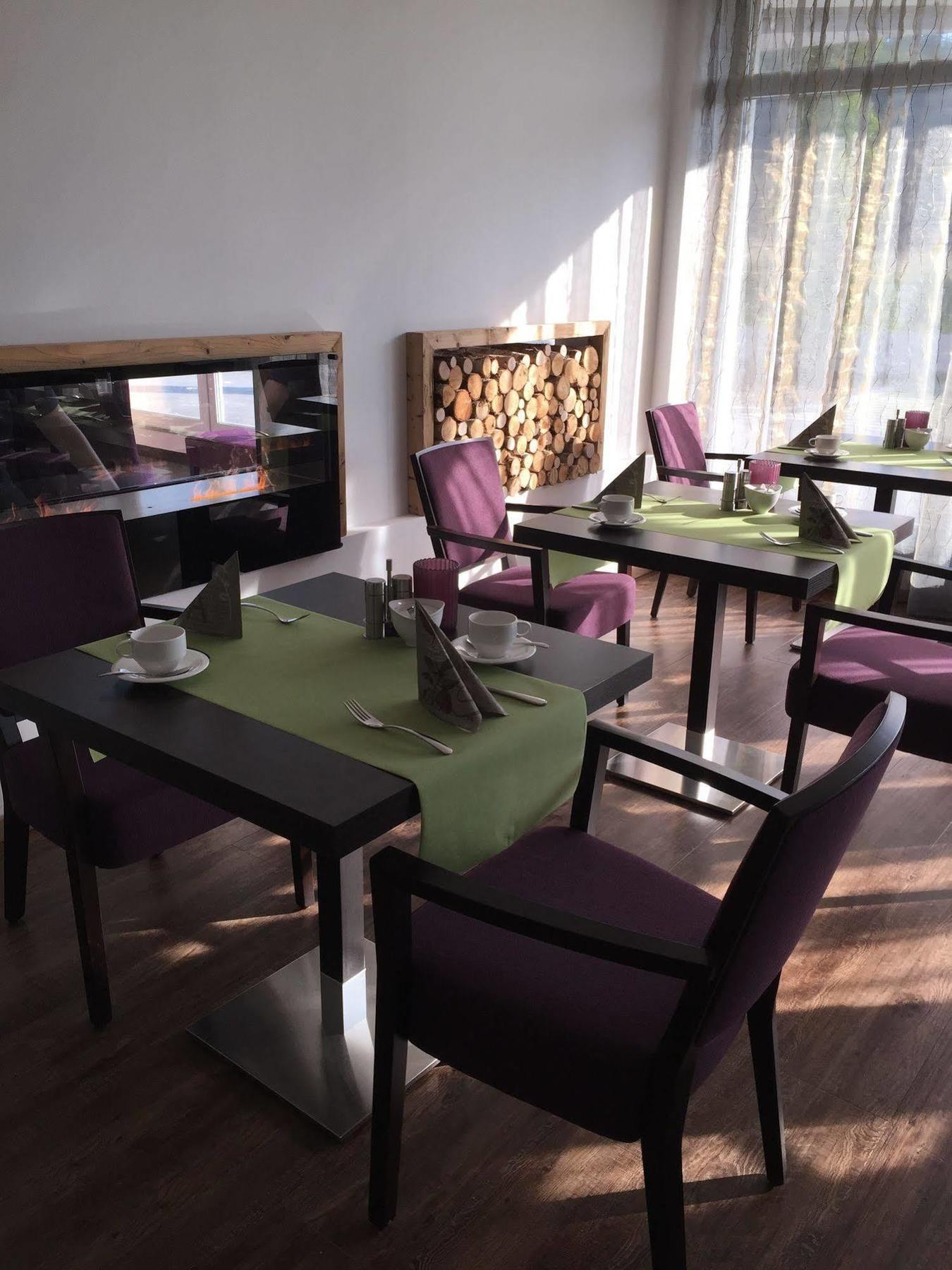 Business Class Hotel エーバースベルク エクステリア 写真
